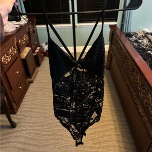 Women’s boohoo brand new jet black stylish lace bodysuit US size 6 size small